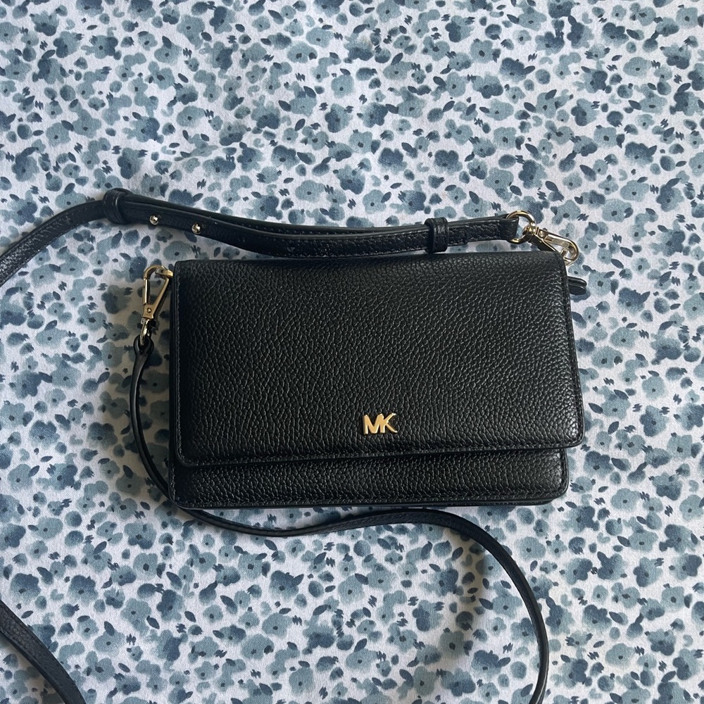 Nwot michael kors crossbody bag